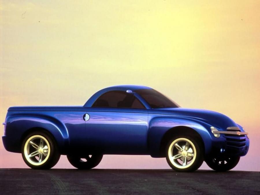  Chevrolet SSR Concept 2000 года  (фото 7 из 11)